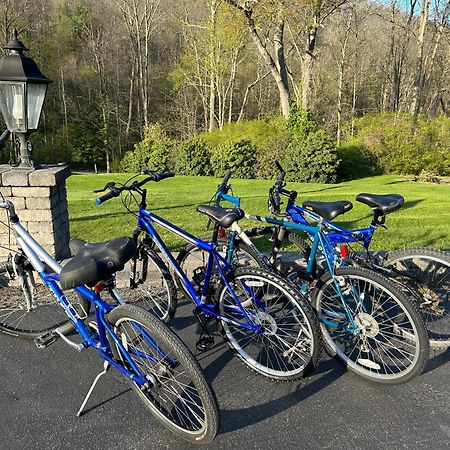 37 Oak Ridge House Bed & Breakfast Wellsboro Bagian luar foto