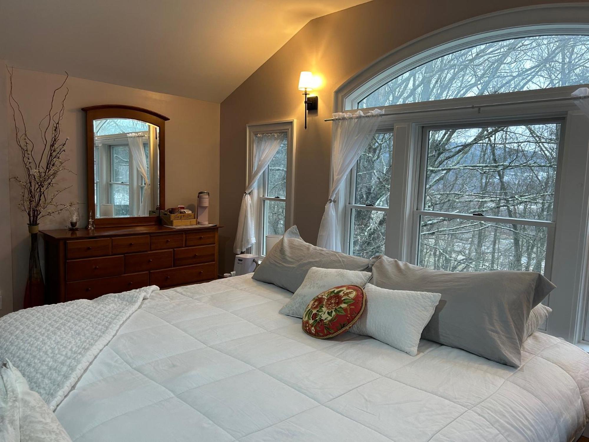37 Oak Ridge House Bed & Breakfast Wellsboro Bagian luar foto